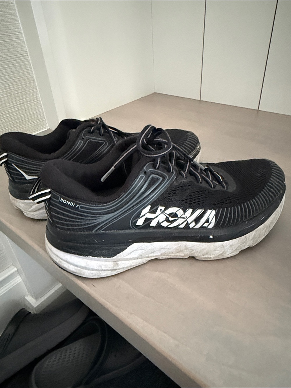 HOKA Bondi 7 Black